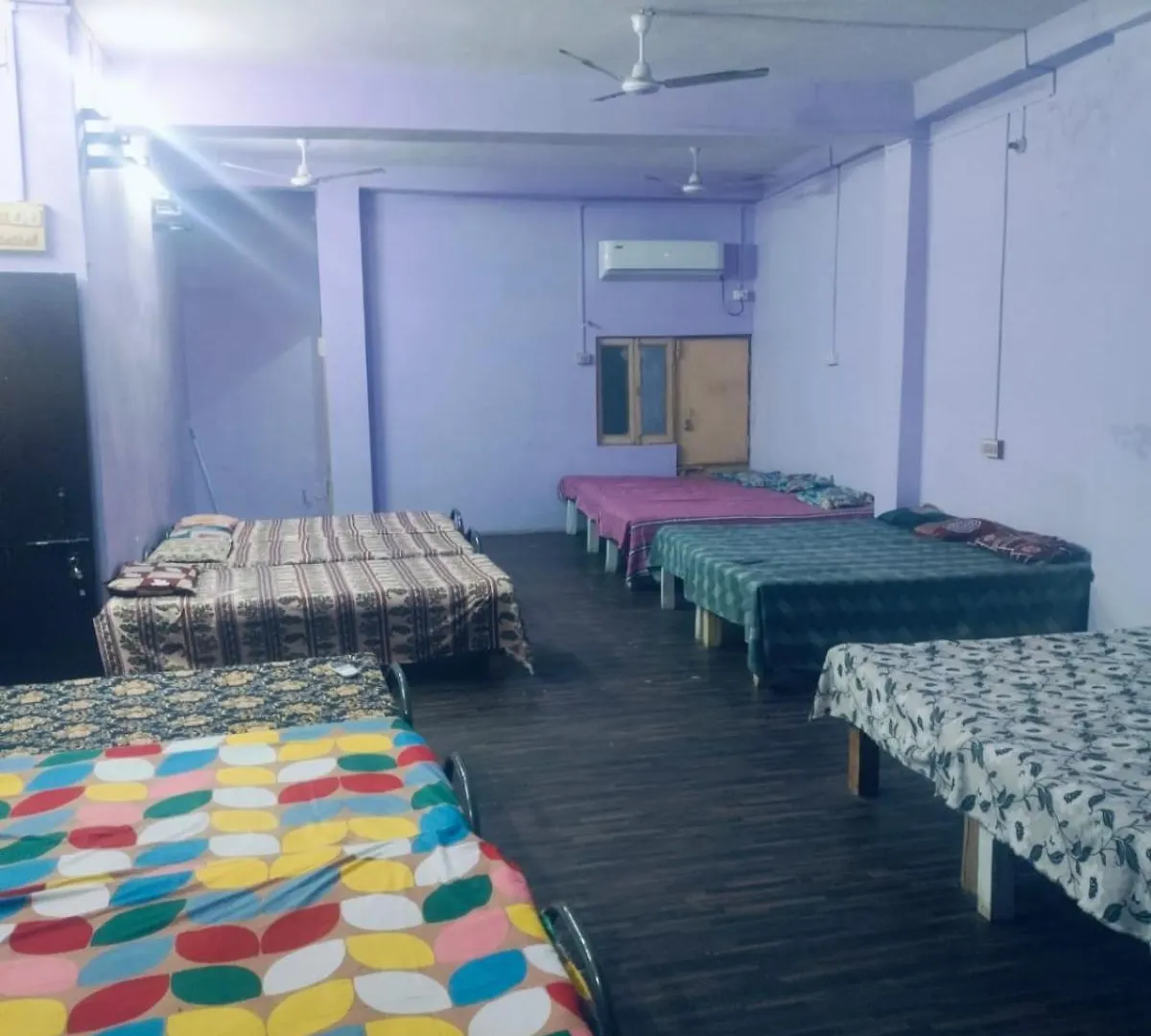 Gæstehus Sakhambari A To Z Services Samridhi Hall Varanasi